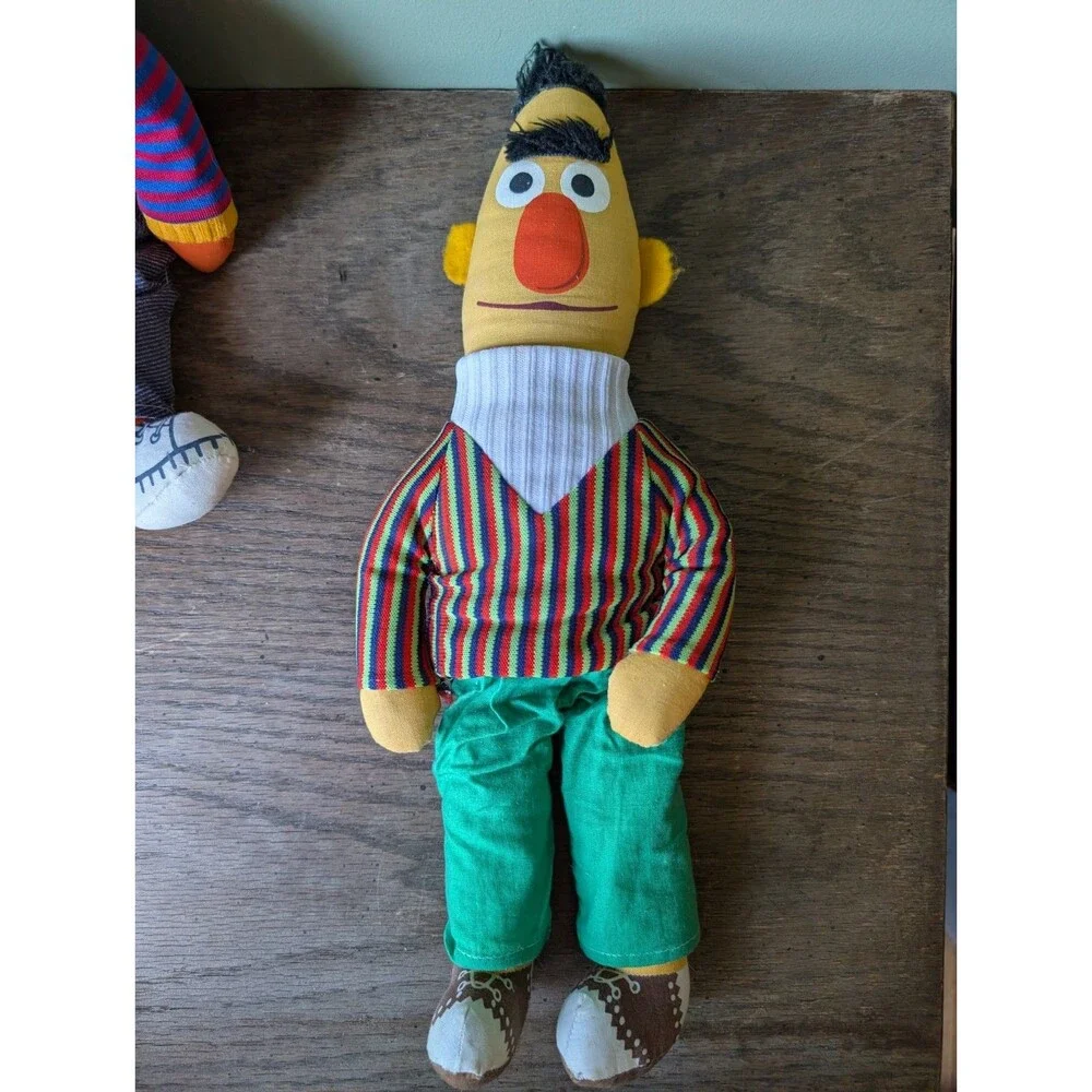 Vintage Knickerbocker Sesame Street Bert & Ernie Plush Dolls 15”